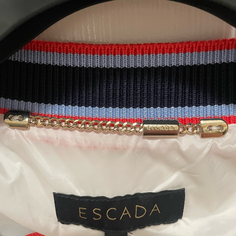 Escada Quilted down Jacket with Navy and Red Trim - Picture 8 of 16